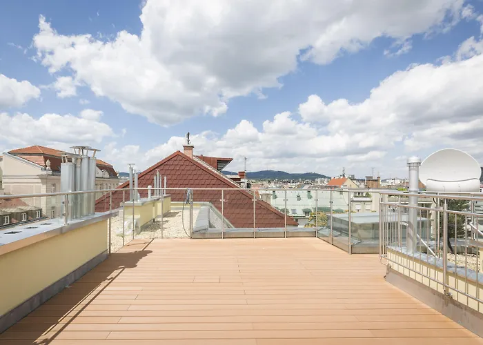 Vienna Grand Apartments City